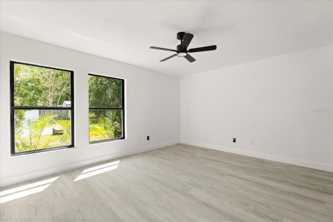 Купить виллу или дом в Киссимми, Флорида 8 комнат, 154.31м2, № 2157100 - фото 14