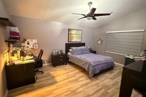 Casa en venta en Pembroke Pines, Florida, 3 dormitorios, 154.22 m2 № 2050348 - foto 18