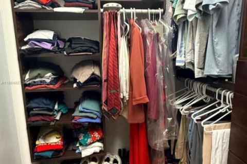 Casa en venta en Pembroke Pines, Florida, 3 dormitorios, 154.22 m2 № 2050348 - foto 24