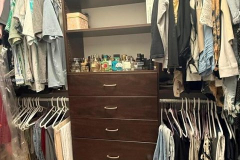 Casa en venta en Pembroke Pines, Florida, 3 dormitorios, 154.22 m2 № 2050348 - foto 30