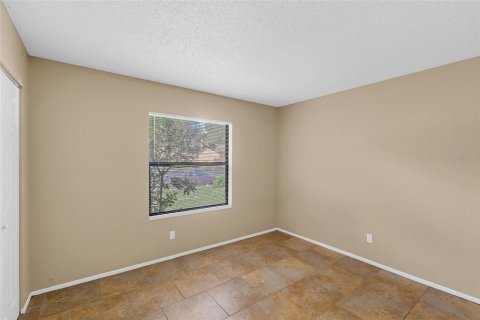 Villa ou maison à louer à Apopka, Floride: 3 chambres, 111.48 m2 № 1915003 - photo 8