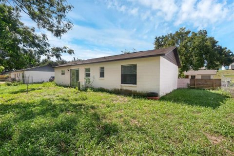 Villa ou maison à louer à Apopka, Floride: 3 chambres, 111.48 m2 № 1915003 - photo 17
