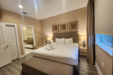 Townhouse in Kissimmee, Florida 4 bedrooms, 222.59 sq.m. № 2128931 - photo 14