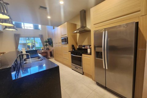 Townhouse in Kissimmee, Florida 4 bedrooms, 222.59 sq.m. № 2128931 - photo 5