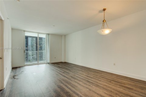 Copropriété à louer à Miami, Floride: 1 chambre, 77.85 m2 № 2000268 - photo 5