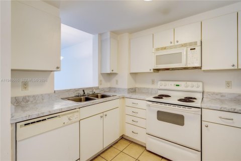 Copropriété à louer à Miami, Floride: 1 chambre, 77.85 m2 № 2000268 - photo 9