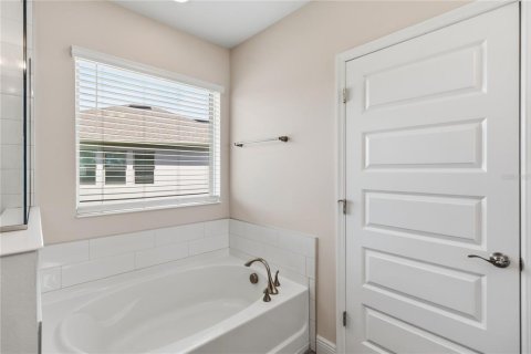 Casa en venta en Winter Garden, Florida, 4 dormitorios, 272.3 m2 № 2353506 - foto 28
