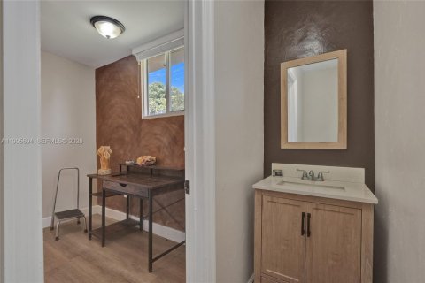 Villa ou maison à vendre à Miami Gardens, Floride: 4 chambres, 141.12 m2 № 2064981 - photo 20