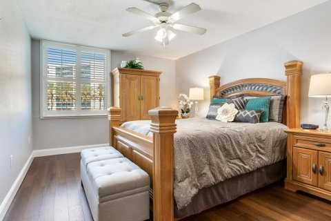 Condominio en venta en Clearwater, Florida, 2 dormitorios, 125.42 m2 № 2113448 - foto 9