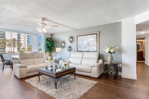 Condominio en venta en Clearwater, Florida, 2 dormitorios, 125.42 m2 № 2113448 - foto 17
