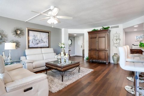 Condominio en venta en Clearwater, Florida, 2 dormitorios, 125.42 m2 № 2113448 - foto 21