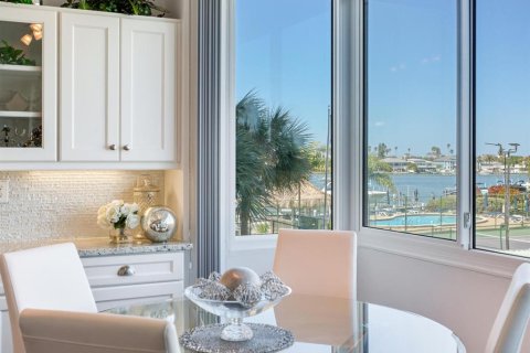 Condominio en venta en Clearwater, Florida, 2 dormitorios, 125.42 m2 № 2113448 - foto 6