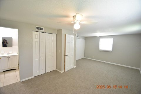 Casa en alquiler en Tampa, Florida, 4 dormitorios, 161.56 m2 № 1915592 - foto 19