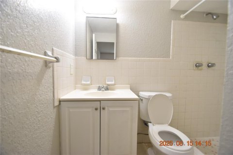 Casa en alquiler en Tampa, Florida, 4 dormitorios, 161.56 m2 № 1915592 - foto 20