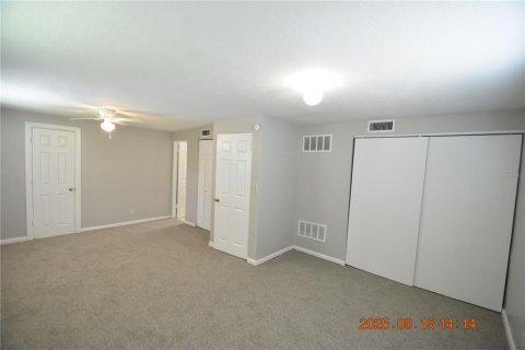 Casa en alquiler en Tampa, Florida, 4 dormitorios, 161.56 m2 № 1915592 - foto 18