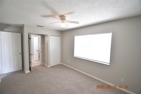 Casa en alquiler en Tampa, Florida, 4 dormitorios, 161.56 m2 № 1915592 - foto 30