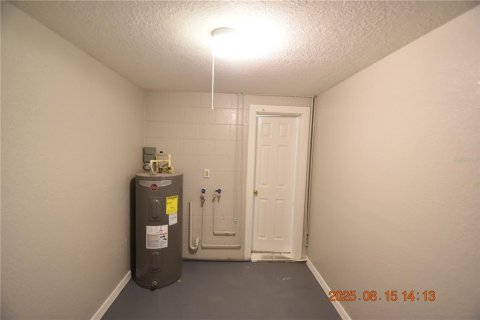 Casa en alquiler en Tampa, Florida, 4 dormitorios, 161.56 m2 № 1915592 - foto 15