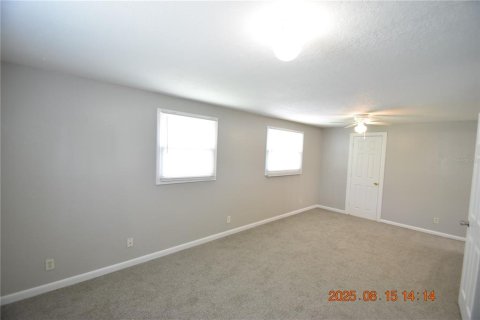 Casa en alquiler en Tampa, Florida, 4 dormitorios, 161.56 m2 № 1915592 - foto 17