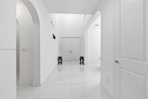 Villa ou maison à louer à Parkland, Floride: 4 chambres, 285.77 m2 № 1999861 - photo 4