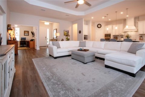 House in Parrish, Florida 5 bedrooms, 344.85 sq.m. № 1508648 - photo 3