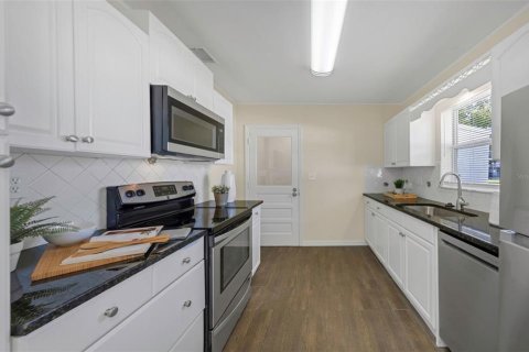 Villa ou maison à vendre à Saint Petersburg, Floride: 3 chambres, 130.06 m2 № 2430423 - photo 20