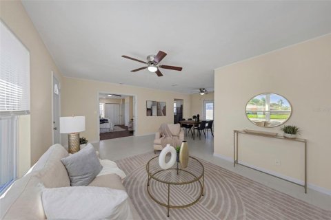 Villa ou maison à vendre à Saint Petersburg, Floride: 3 chambres, 130.06 m2 № 2430423 - photo 6
