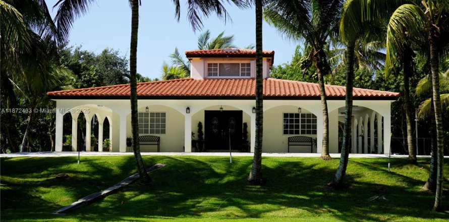 Casa en Southwest Ranches, Florida 2 dormitorios, 166.85 m2 № 1976247