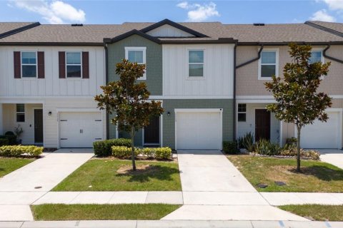 Townhouse in Davenport, Florida 3 bedrooms, 130.43 sq.m. № 1744234 - photo 1