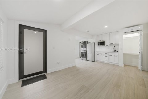 Villa ou maison à vendre à Miami, Floride: 4 chambres, 156.54 m2 № 1991967 - photo 27