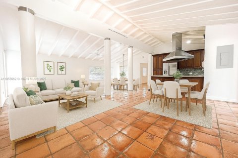 Casa en alquiler en Miami, Florida, 3 dormitorios, 174.38 m2 № 1874251 - foto 12