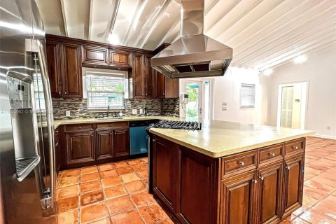 Casa en alquiler en Miami, Florida, 3 dormitorios, 174.38 m2 № 1874251 - foto 7