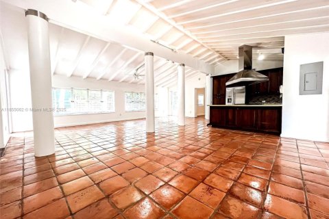 Casa en alquiler en Miami, Florida, 3 dormitorios, 174.38 m2 № 1874251 - foto 13