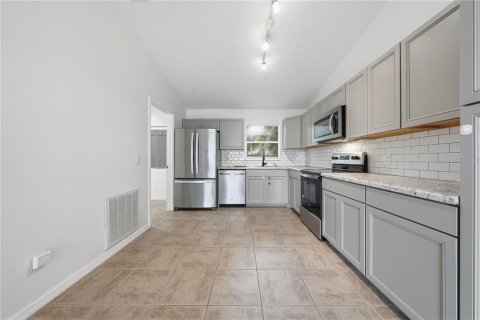 Casa en venta en Orange City, Florida, 3 dormitorios, 109.25 m2 № 2425257 - foto 11