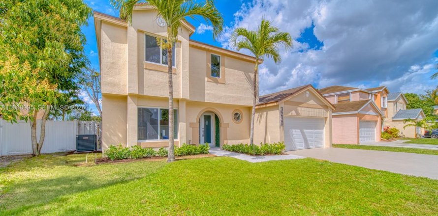 Casa en Miramar, Florida 3 dormitorios, 167.04 m2 № 2029843