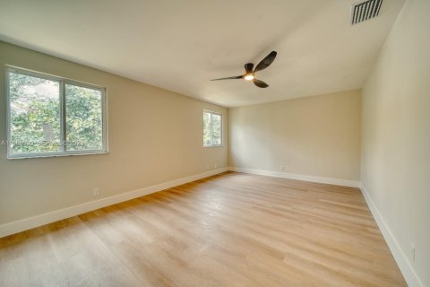 Casa en venta en Miramar, Florida, 3 dormitorios, 167.04 m2 № 2029843 - foto 24