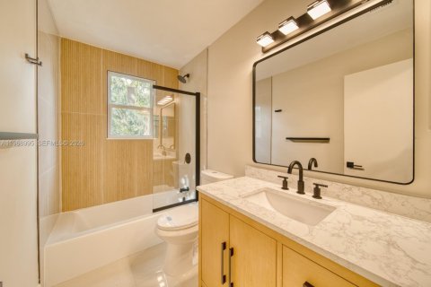 Casa en venta en Miramar, Florida, 3 dormitorios, 167.04 m2 № 2029843 - foto 25