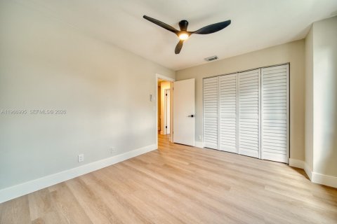 Casa en venta en Miramar, Florida, 3 dormitorios, 167.04 m2 № 2029843 - foto 27