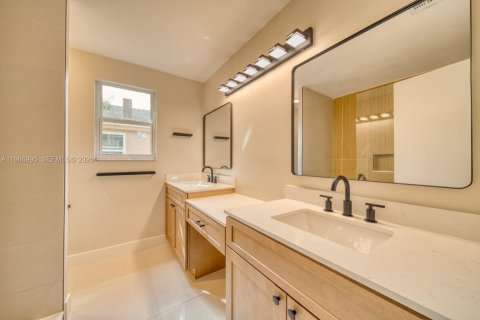 Casa en venta en Miramar, Florida, 3 dormitorios, 167.04 m2 № 2029843 - foto 21