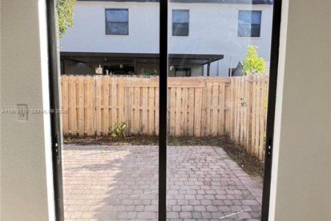 Купить таунхаус в Хомстед, Флорида 4 спальни, 161.28м2, № 2045367 - фото 27