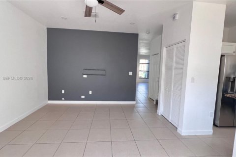 Купить таунхаус в Хомстед, Флорида 4 спальни, 161.28м2, № 2045367 - фото 10