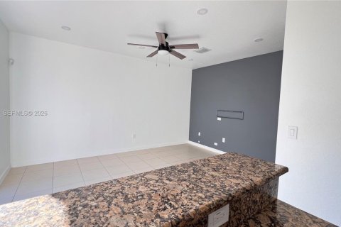 Купить таунхаус в Хомстед, Флорида 4 спальни, 161.28м2, № 2045367 - фото 16