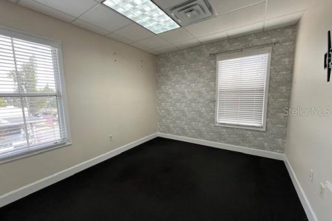 Immobilier commercial à louer à Tampa, Floride: 1731.33 m2 № 584407 - photo 20