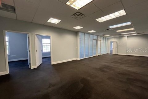 Immobilier commercial à louer à Tampa, Floride: 1731.33 m2 № 584407 - photo 28