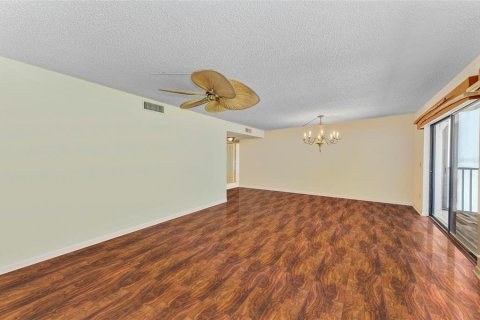 Condo in Sarasota, Florida, 2 bedrooms  № 1509160 - photo 8
