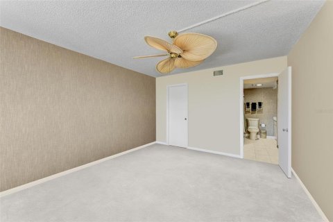 Condo in Sarasota, Florida, 2 bedrooms  № 1509160 - photo 12