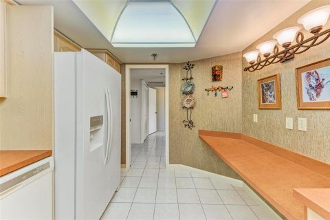 Condo in Sarasota, Florida, 2 bedrooms  № 1509160 - photo 10