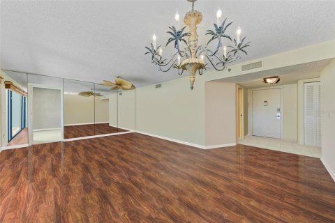 Condo in Sarasota, Florida, 2 bedrooms  № 1509160 - photo 7