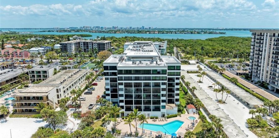 Condo in Sarasota, Florida, 2 bedrooms  № 1509160