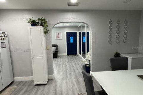 House in Miami, Florida 5 bedrooms, 172.33 sq.m. № 1717121 - photo 21