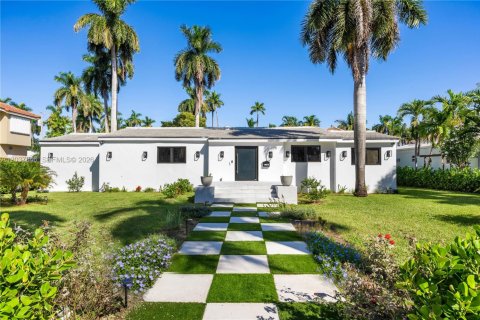 Villa ou maison à louer à Hollywood, Floride: 3 chambres, 169.92 m2 № 2155044 - photo 2